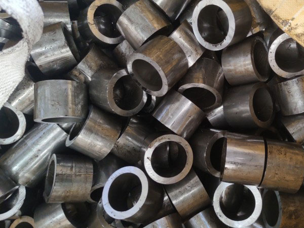 泰和无缝钢管切割